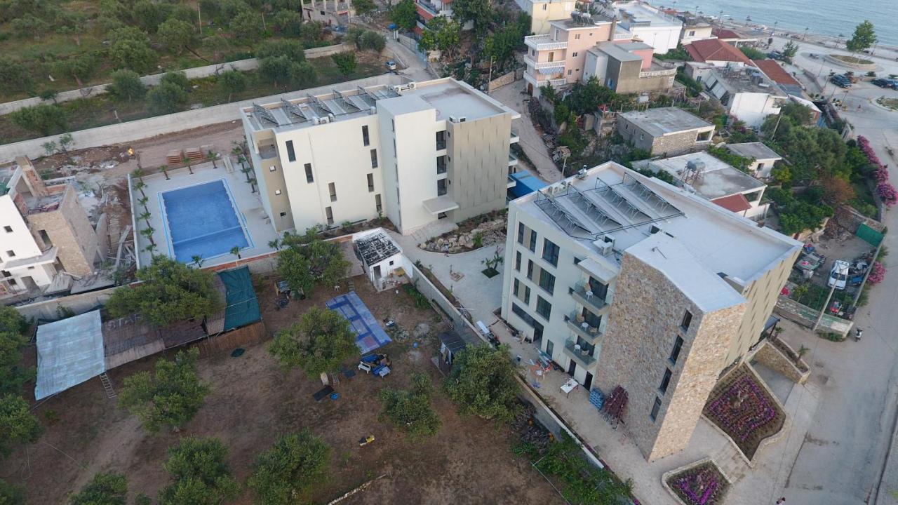 Hotel Qeparo Exterior photo